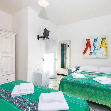 Helios Hotel 2*